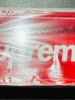 Supreme Acrylic lucite box